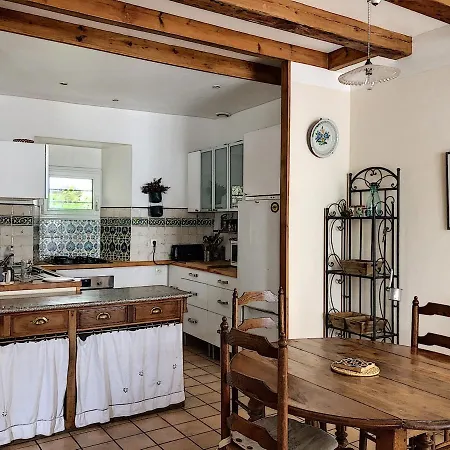 Ferienhaus Maison De Charme Au Coeur Historique - 500m Plage, Jardin Prive, Wifi Gratuite - Fr-1-361-135 *